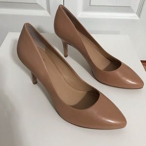 International Concepts never wore size 8.5 medium 3” heel